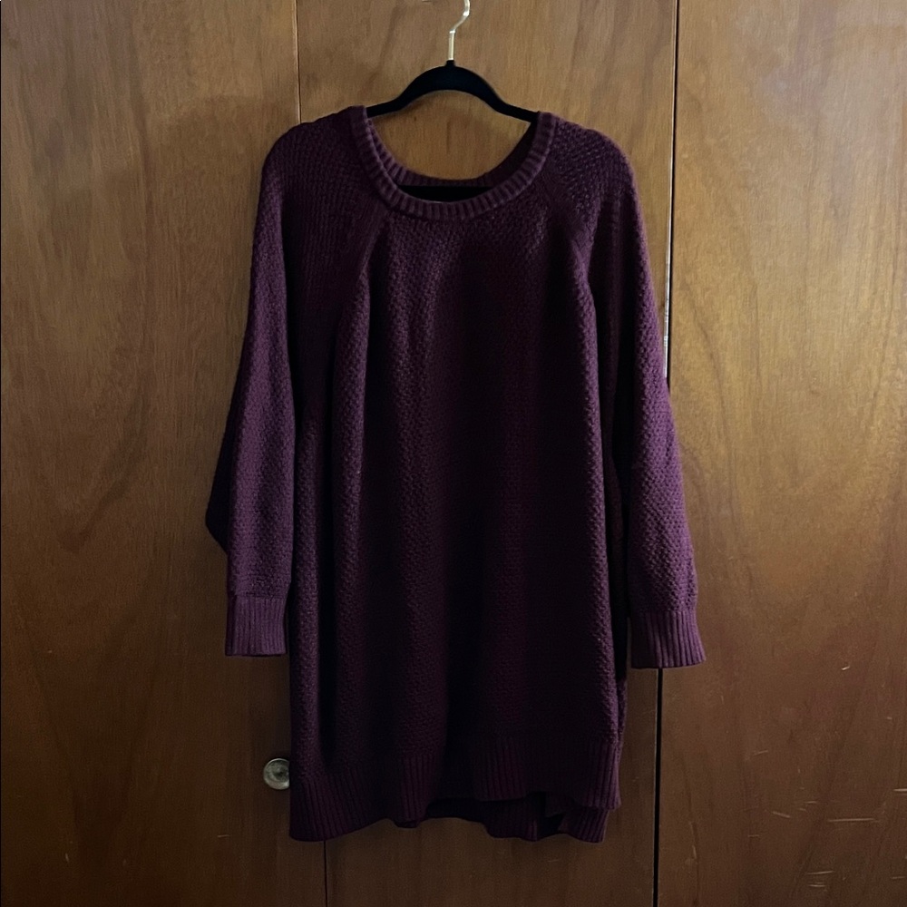 Old Navy sweater